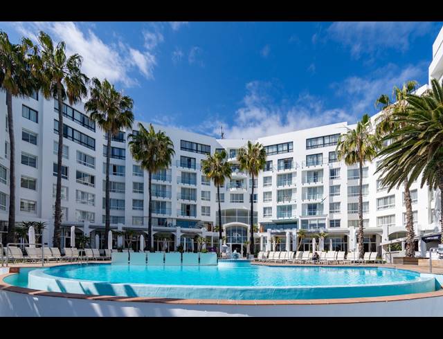1 BEDROOM APARTMENT SOLD IN BANTRY BAY